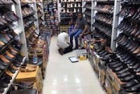 Al mashoor Peshawari chapel store آل مشہورچپل پشاوری چپل سٹور